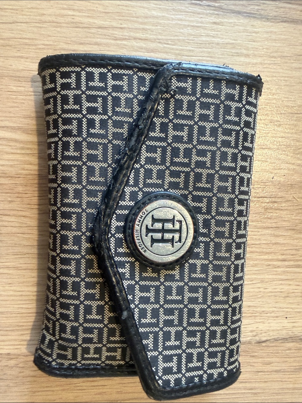 Tommy Hilfiger Black and Cream Monogram Key Holder